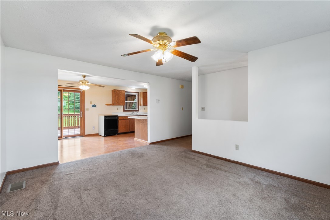 4272 South Elyria Road Rd, Shreve, Ohio image 10