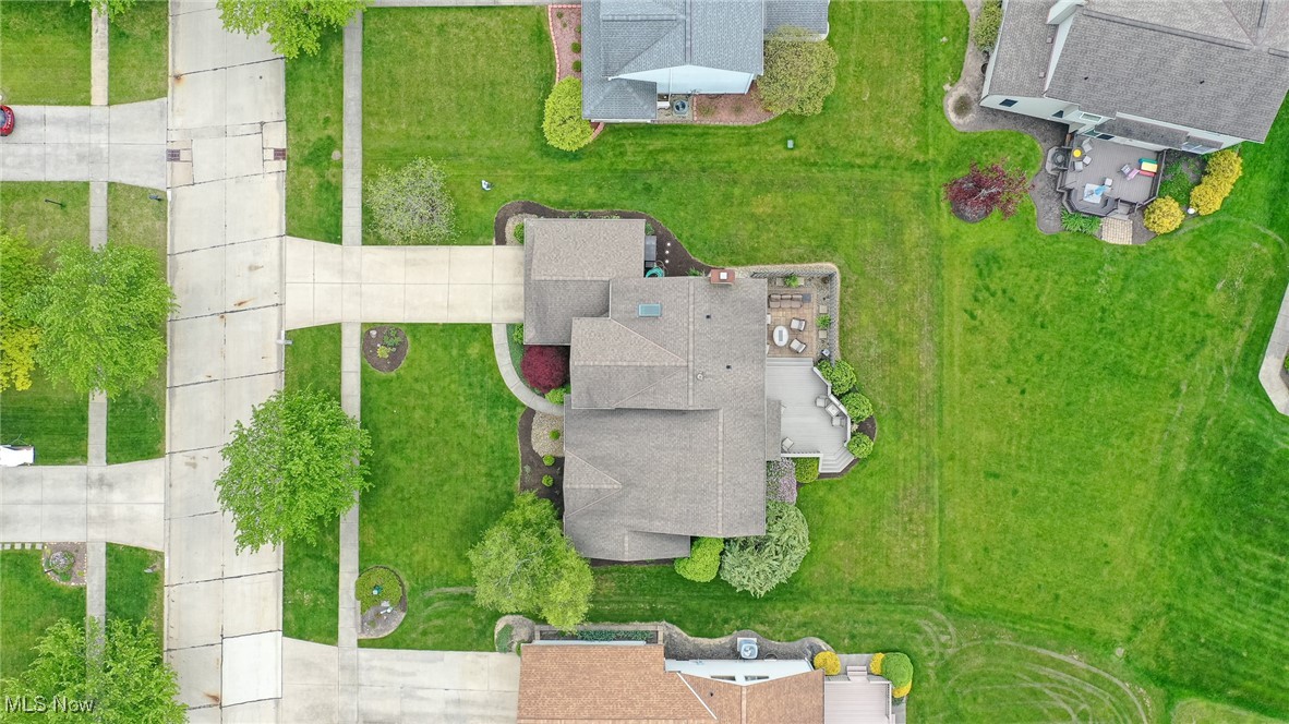 10184 Versailles Drive, Strongsville, Ohio image 42