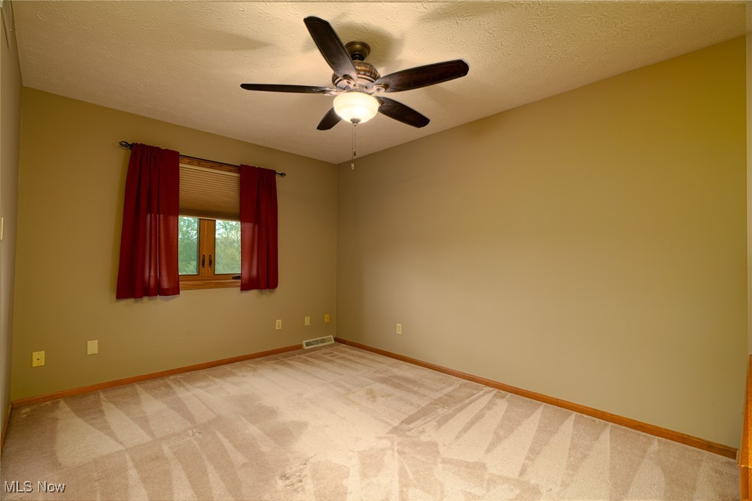 10184 Versailles Drive, Strongsville, Ohio image 26