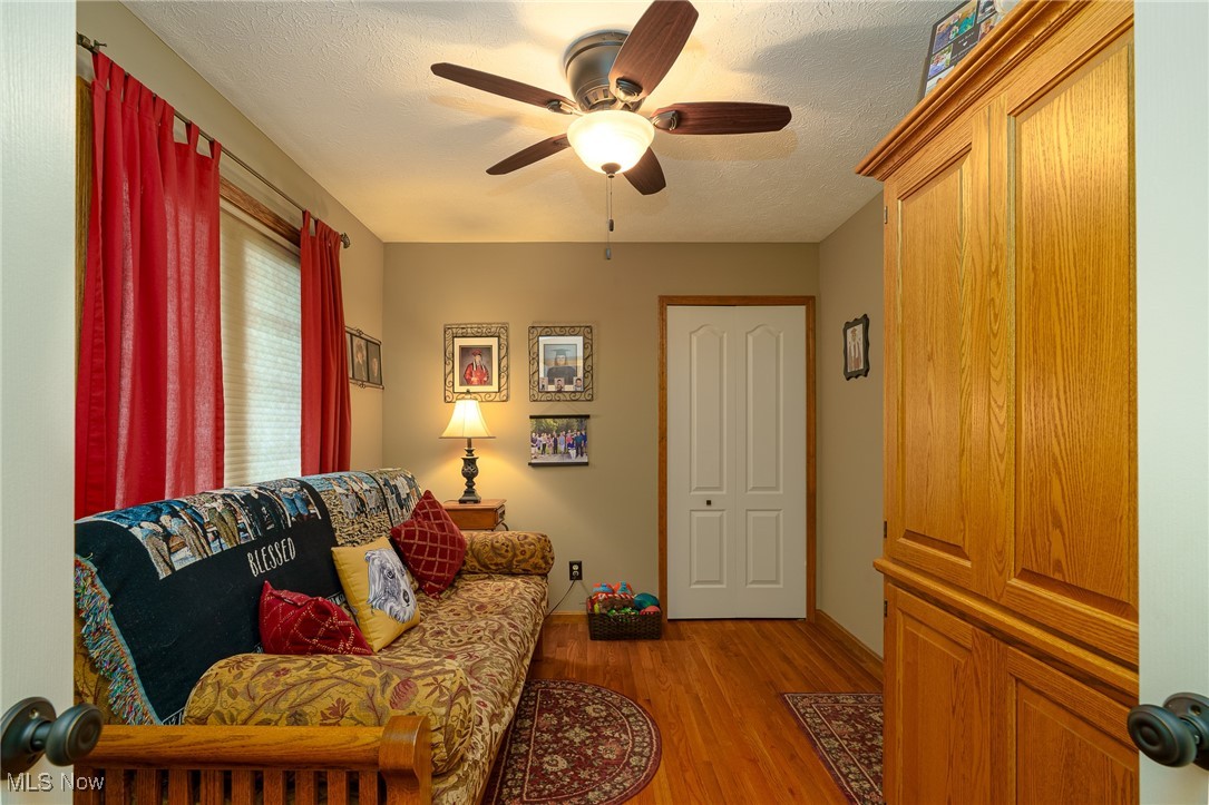 10184 Versailles Drive, Strongsville, Ohio image 13
