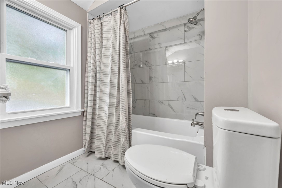 3726 W 169th Street