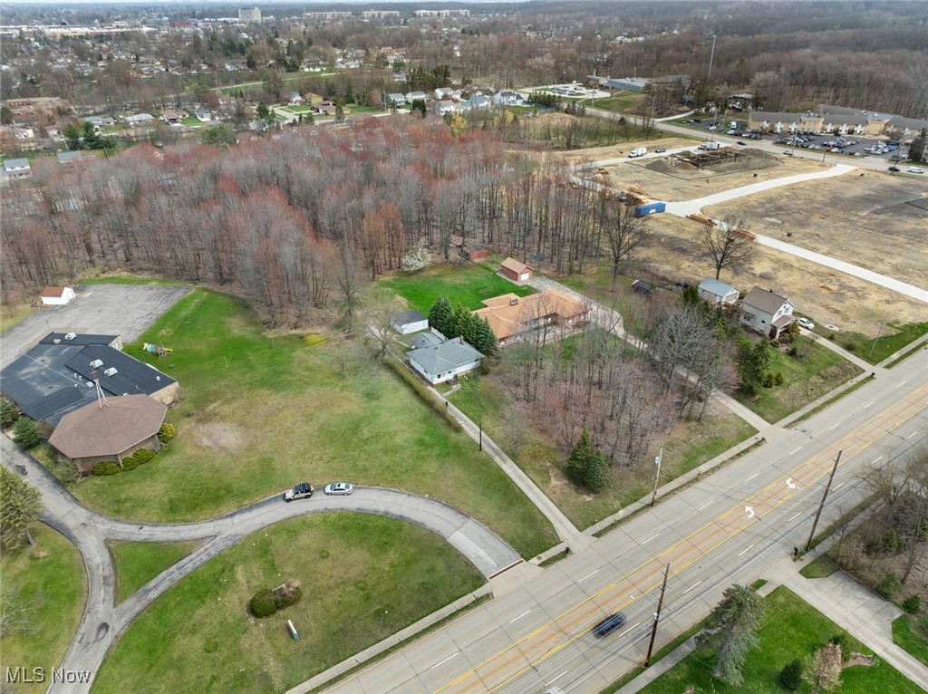 7702 W Pleasant Valley Road, Parma, Ohio image 35