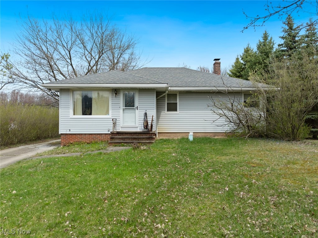 7702 W Pleasant Valley Road, Parma, Ohio image 1