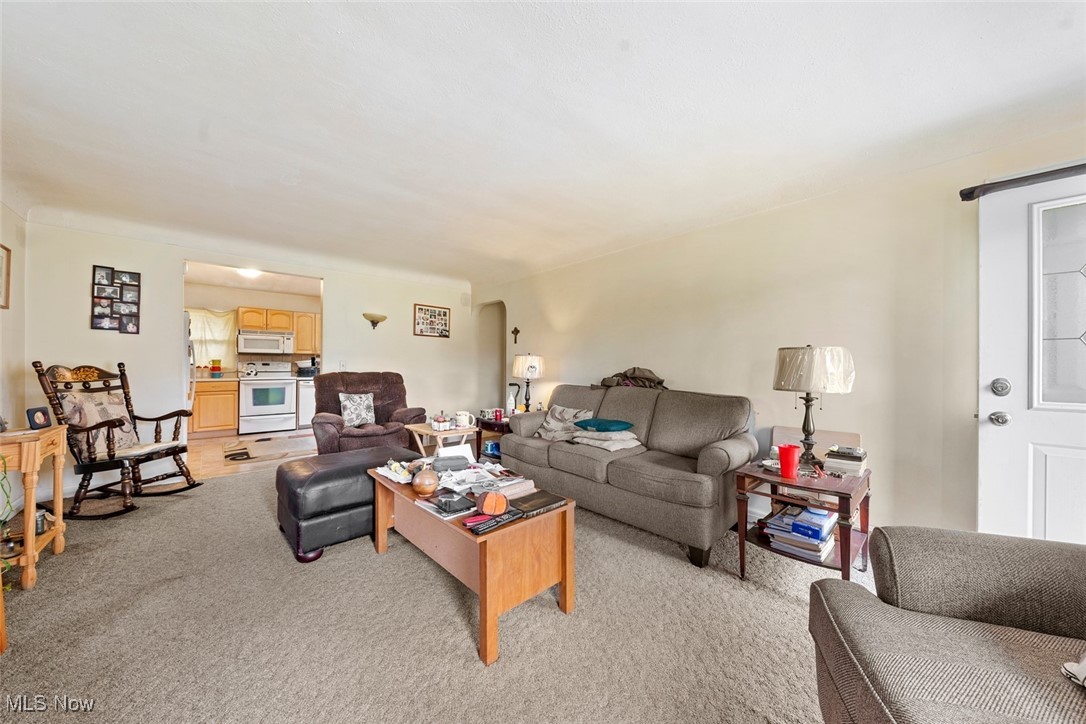 7702 W Pleasant Valley Road, Parma, Ohio image 3