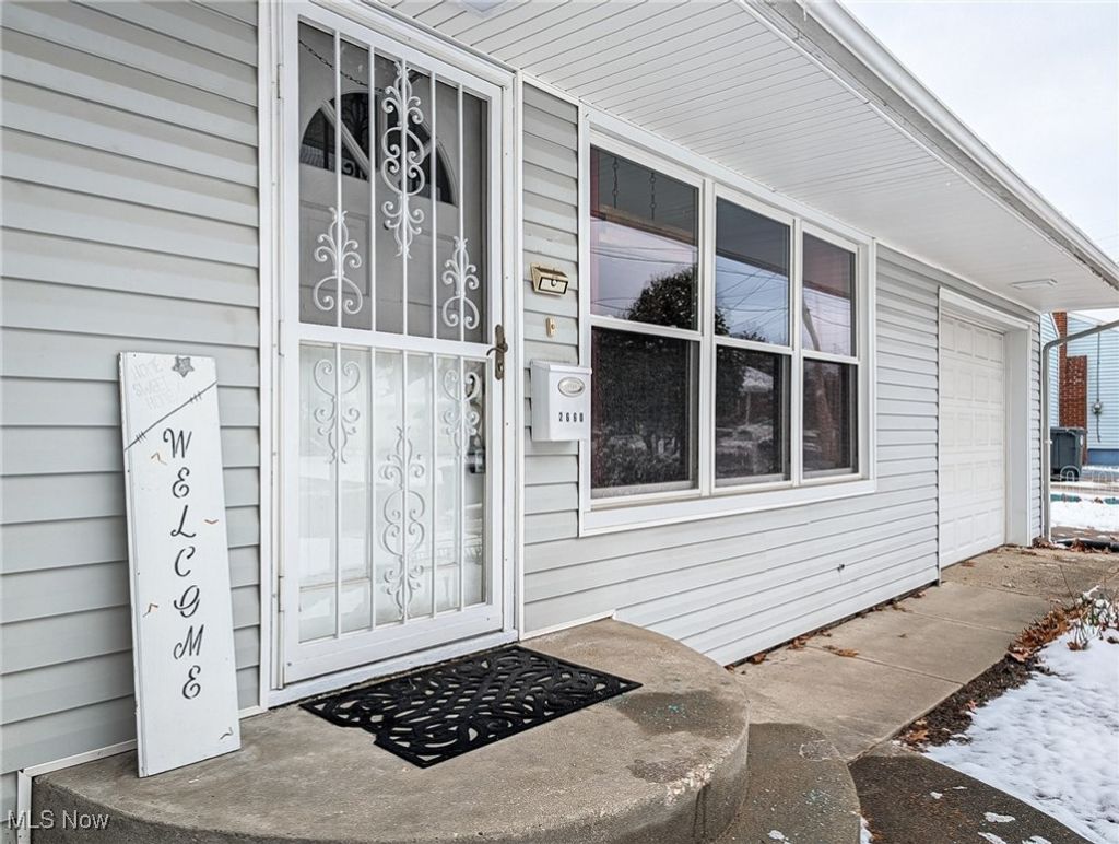 Photo of 2660 Conrad Avenue, Akron, OH 44314 (MLS # 5177385)