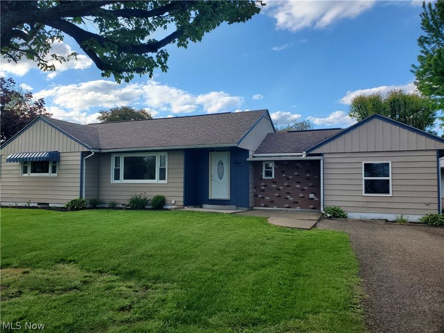 Looking for a large yard, just under 1 acre, in Ridgewood school district? This Ranch offers 3 bedrooms and 1 1/2 bathrooms all on the main floor. On the main floor you will also find an extra large walk in panty, laundry room and a sunroom. Partially finished basement offers a 2nd 1/2 bathroom that consist of shower and sink. Basement has multiple rooms. Outside you will find an oversize 2 car garage with room to spare. Showing start 5/25/2021. Call an agent for more details.