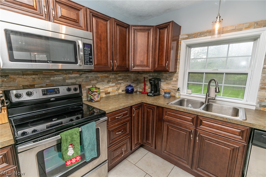 Meadowbrook Lake - Residential