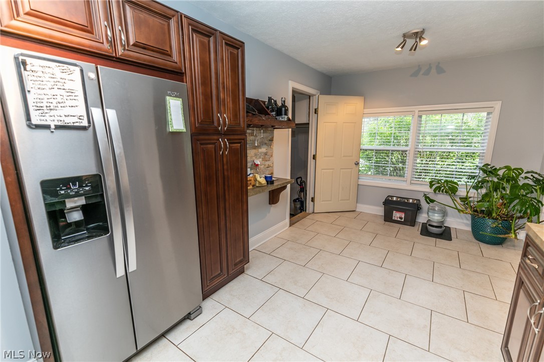 Meadowbrook Lake - Residential
