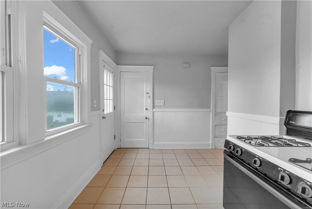 Lorain St & Denison Ave Land Co - Residential Lease