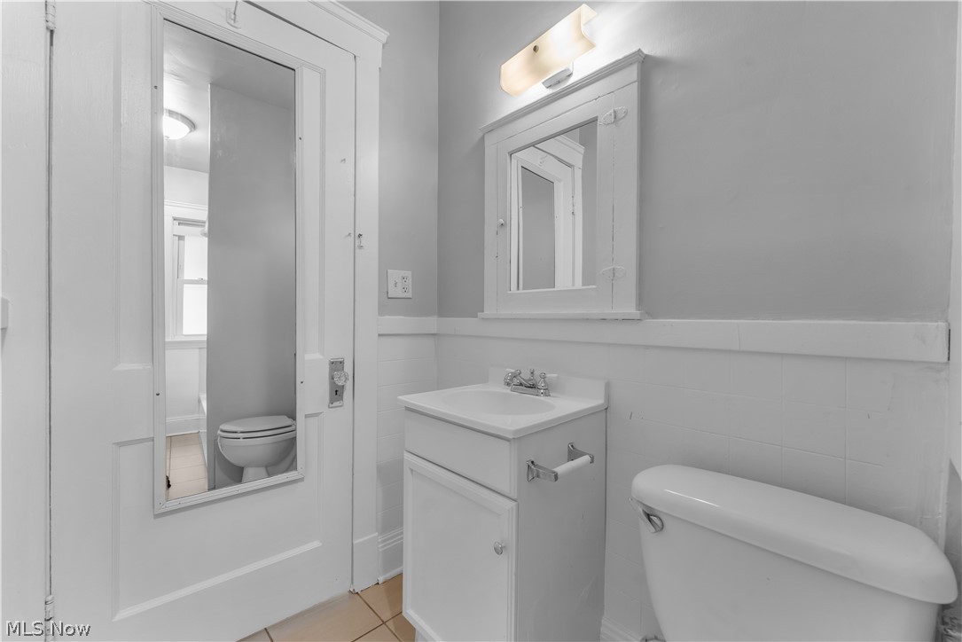 Lorain St & Denison Ave Land Co - Residential Lease