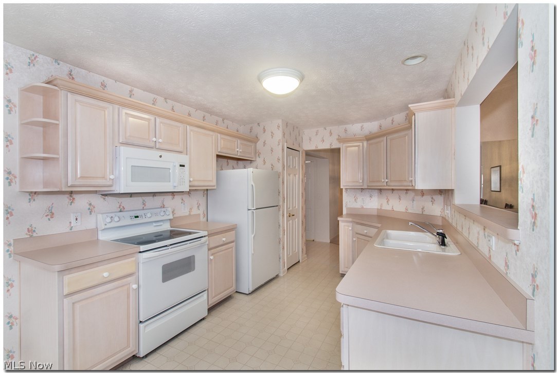 Cinnamon Woods Condos - Residential