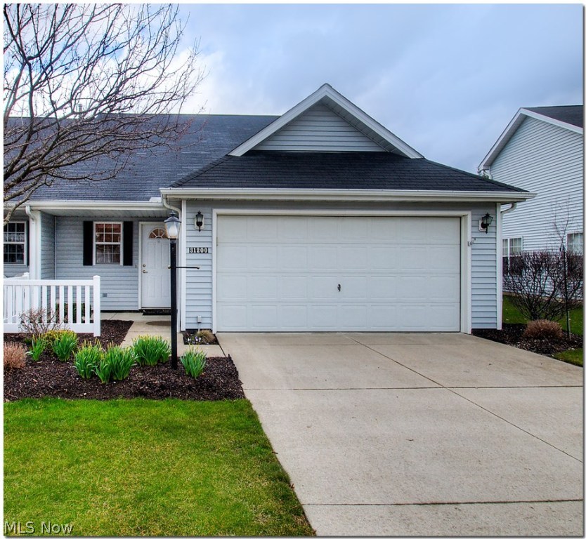 Cinnamon Woods Condos - Residential