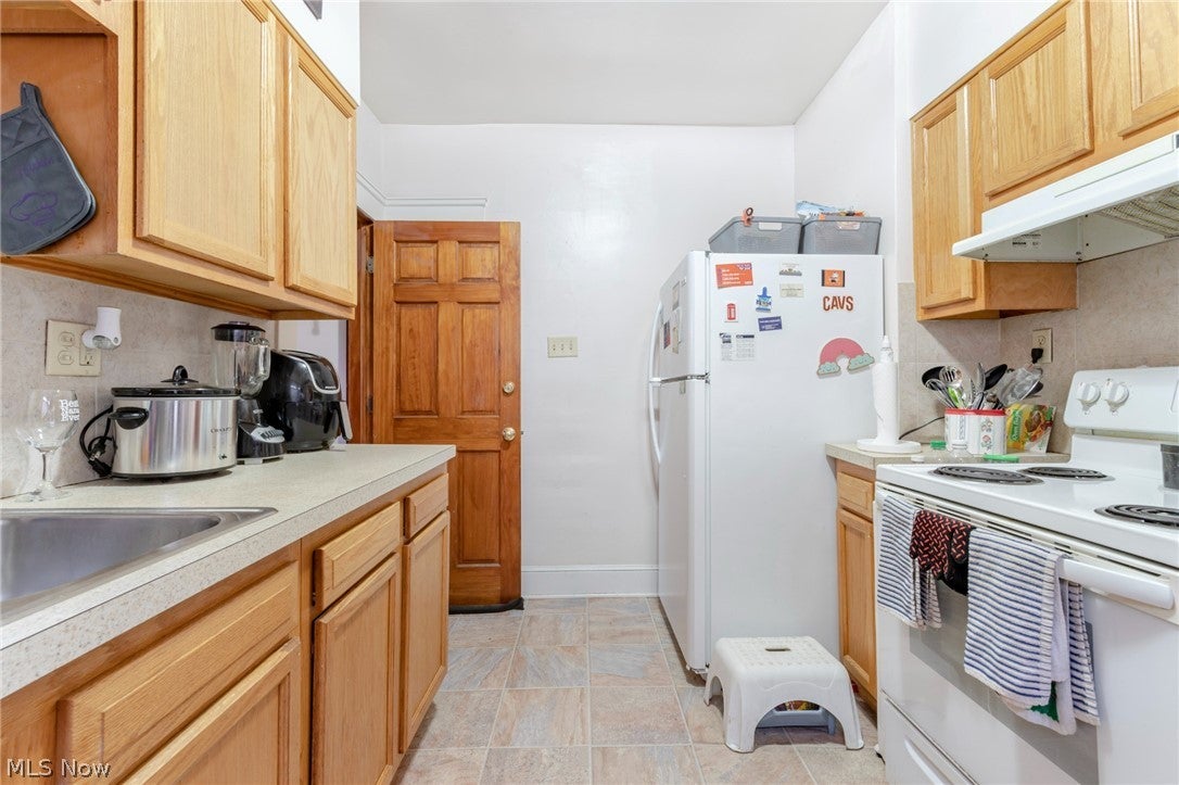 2192 Edgewood Road