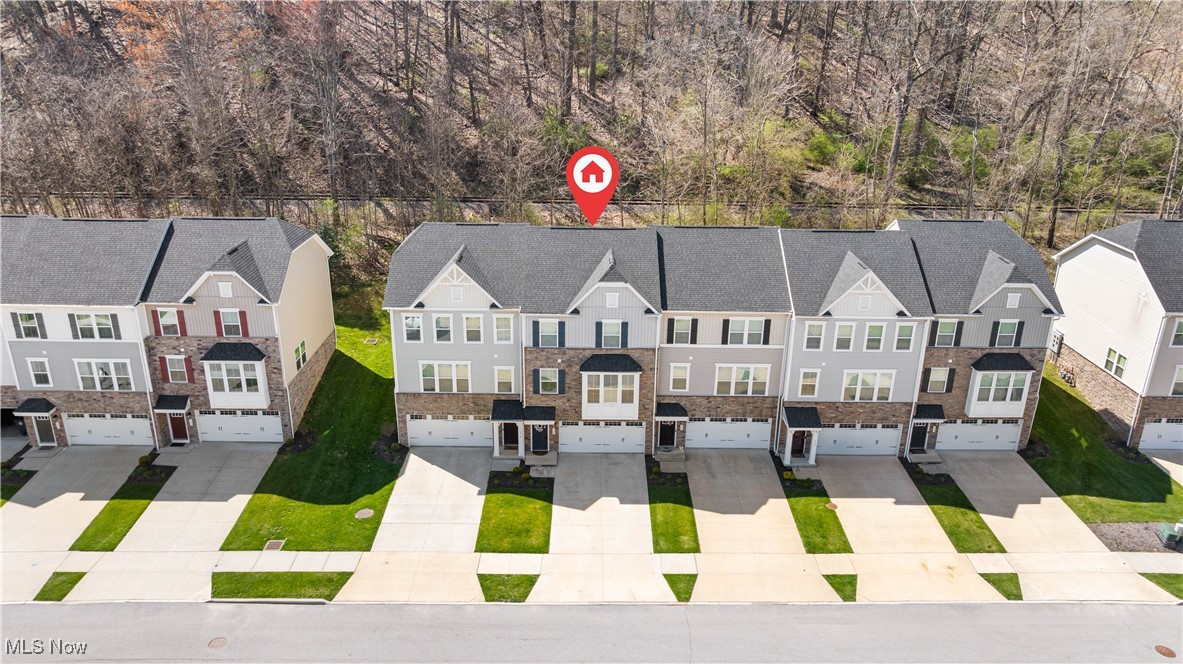 820 Buckeye Drive, Akron, Ohio image 2