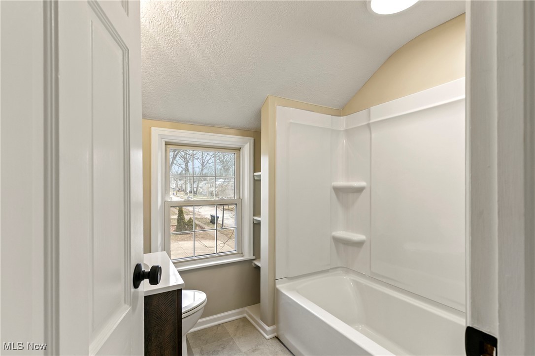 Cuyahoga River Estate - Residential