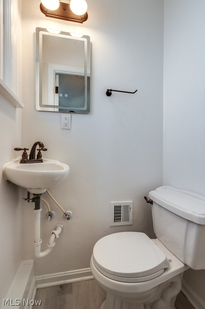 Walter H Tellings Oakmont - Residential