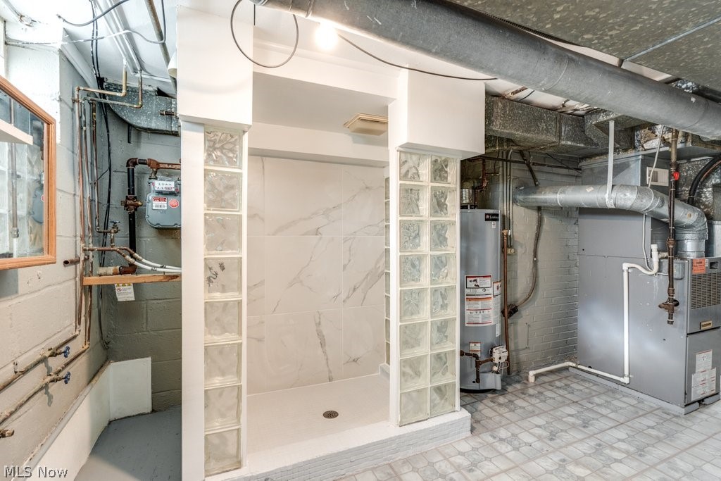 Walter H Tellings Oakmont - Residential