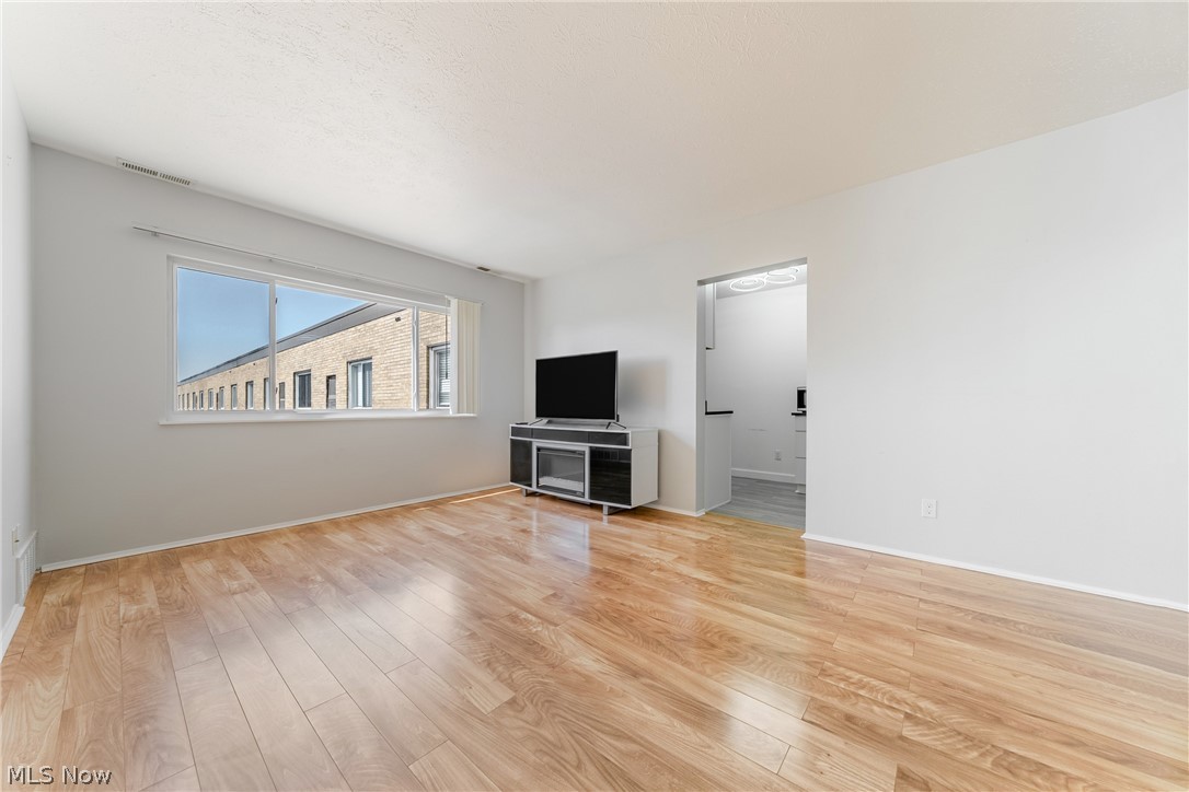 Kings Path Condos - Residential