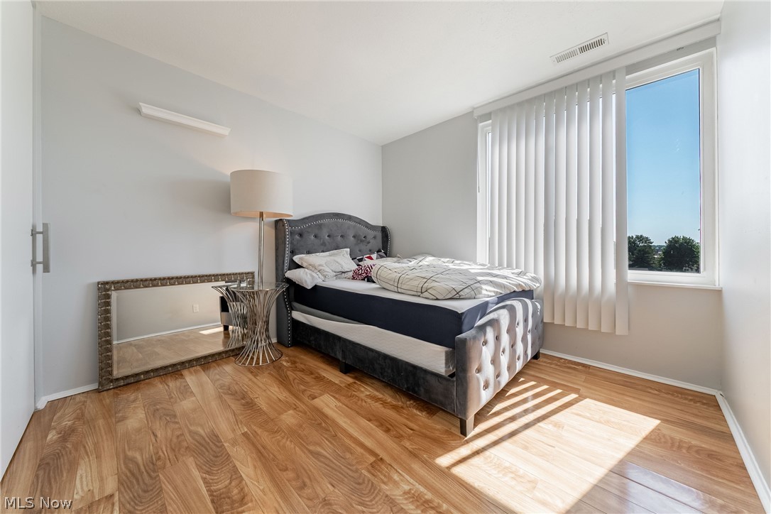 Kings Path Condos - Residential