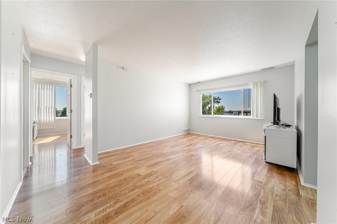 Kings Path Condos - Residential