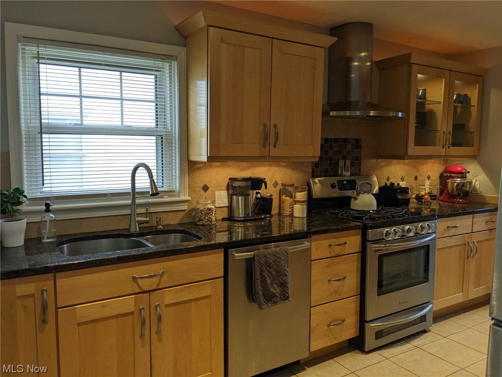 West 143rd Street 01 - Residential