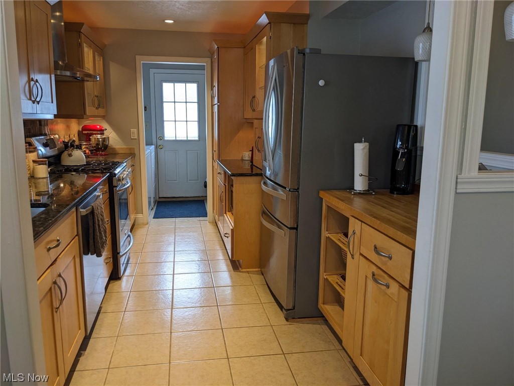 West 143rd Street 01 - Residential