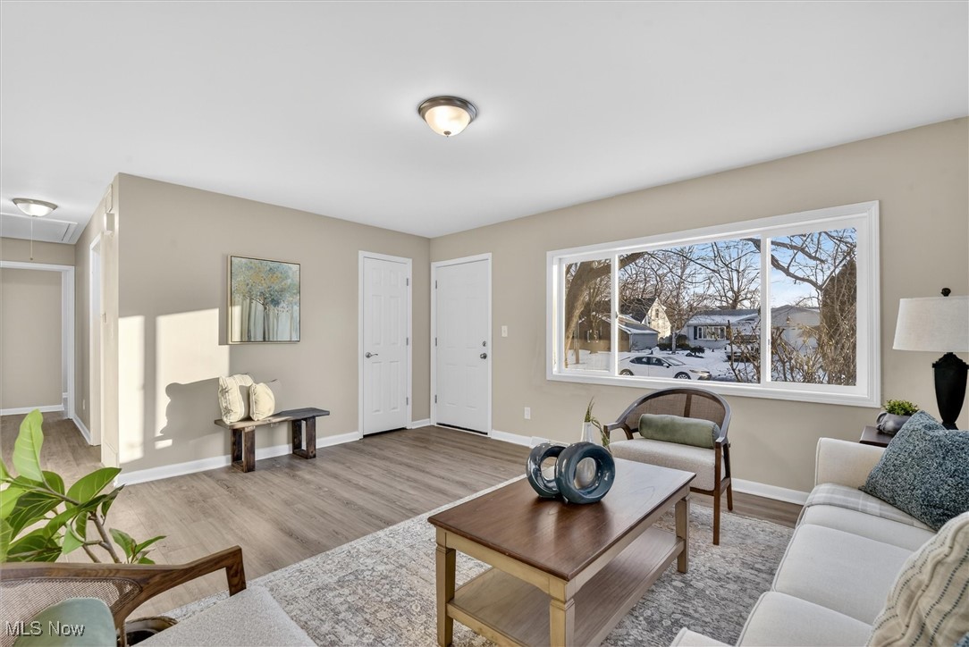 Matthes Avenue/The Matthes-Sch - Residential