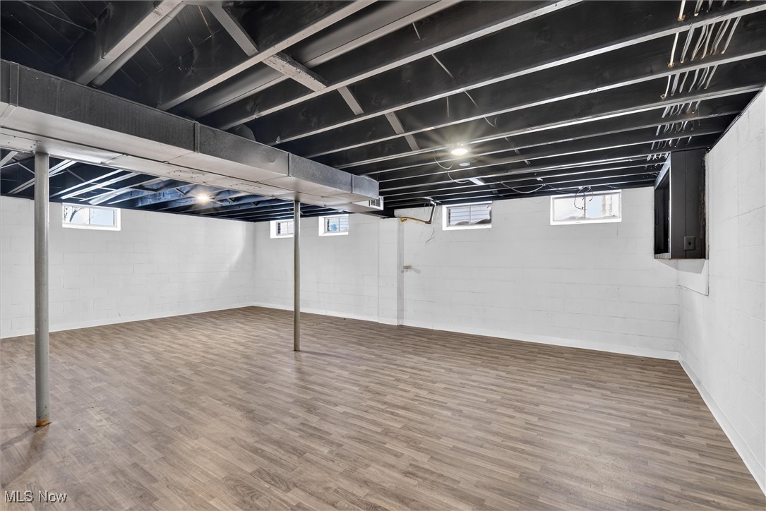 Matthes Avenue/The Matthes-Sch - Residential