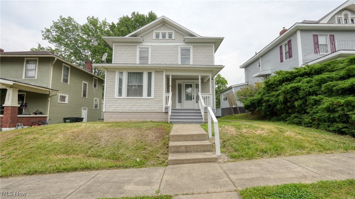 Don’t miss this well-maintained 3-bedroom, 1-bath two-story home located just minutes from the city park and downtown amenities. This spacious home features generously sized bedrooms, a large living room, and a formal dining room—perfect for entertaining or relaxing with family. Enjoy cooking in the eat-in kitchen, complete with new cabinets and plenty of space for casual dining. With its functional layout and convenient location, this home offers both comfort and charm at an affordable price. Schedule your private tour today!
