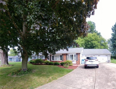 Homes For Sale - 1232 Marina Drive<br/> Erie County, Huron, OH 44839