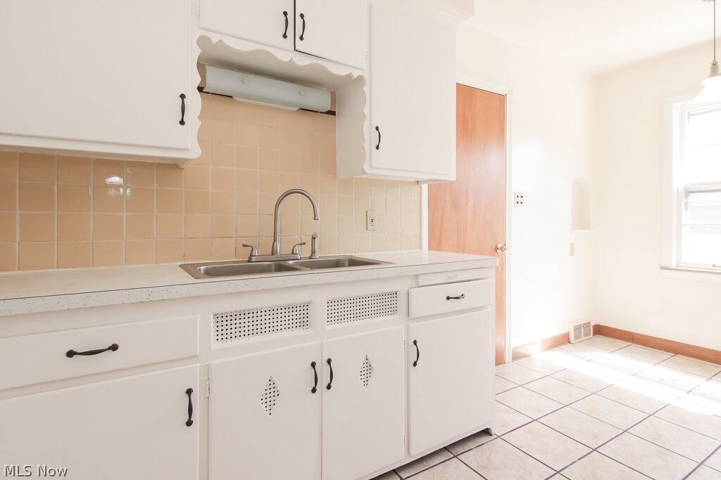 Cedar Center - Residential Lease