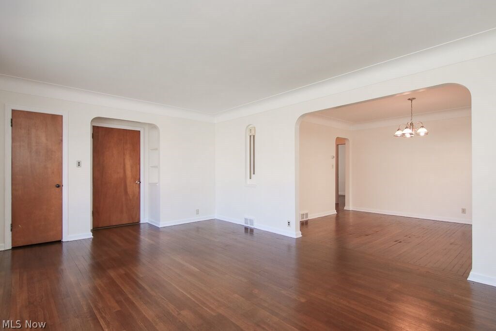 Cedar Center - Residential Lease