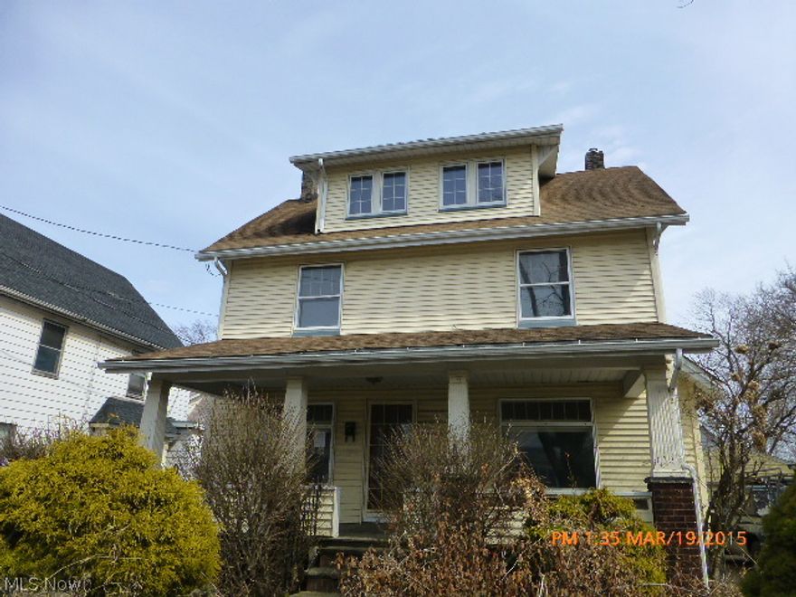 Sold As-Is. No seller paid inspections or repairs. Offer must have earnest money as a Cashiers Check to the Listing Agency with buyer name as the remitter. Need pre-approval or proof of funds documentation with initial offer. No exceptions. This property is eligible for the Freddie Mac FIRST LOOK Initiative through 5/10/15. Homestead Exemption and Assessments unknown
