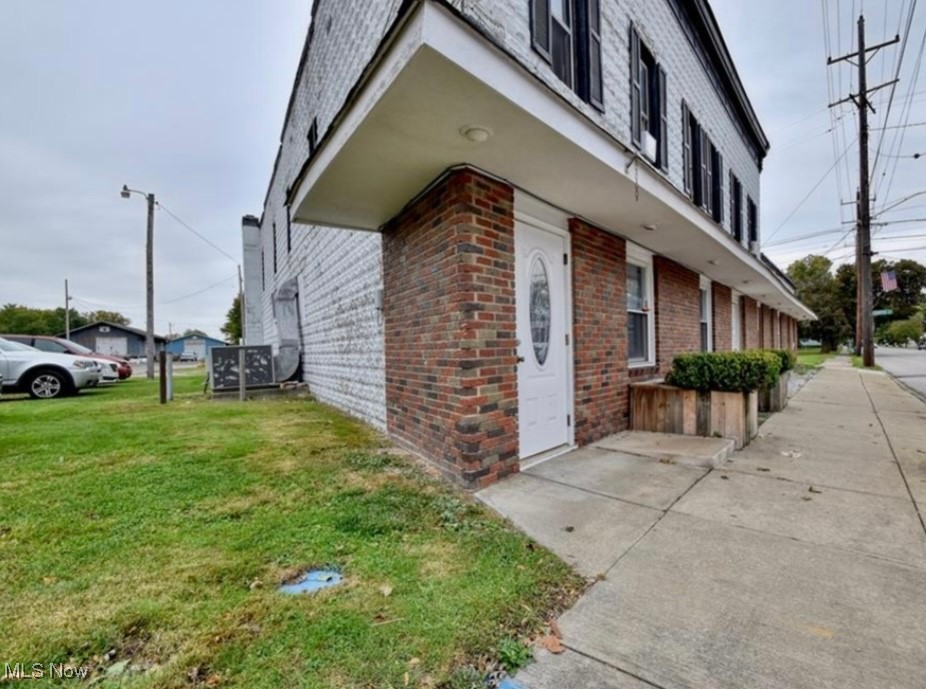 Unique Investment Opportunity! This 6-unit apartment building features a bonus commercial space on the lower level, formerly a bar/tavern. Ideal for investors or entrepreneurs, the property offers steady rental income plus the potential to revive or reimagine the bar space for added revenue.
