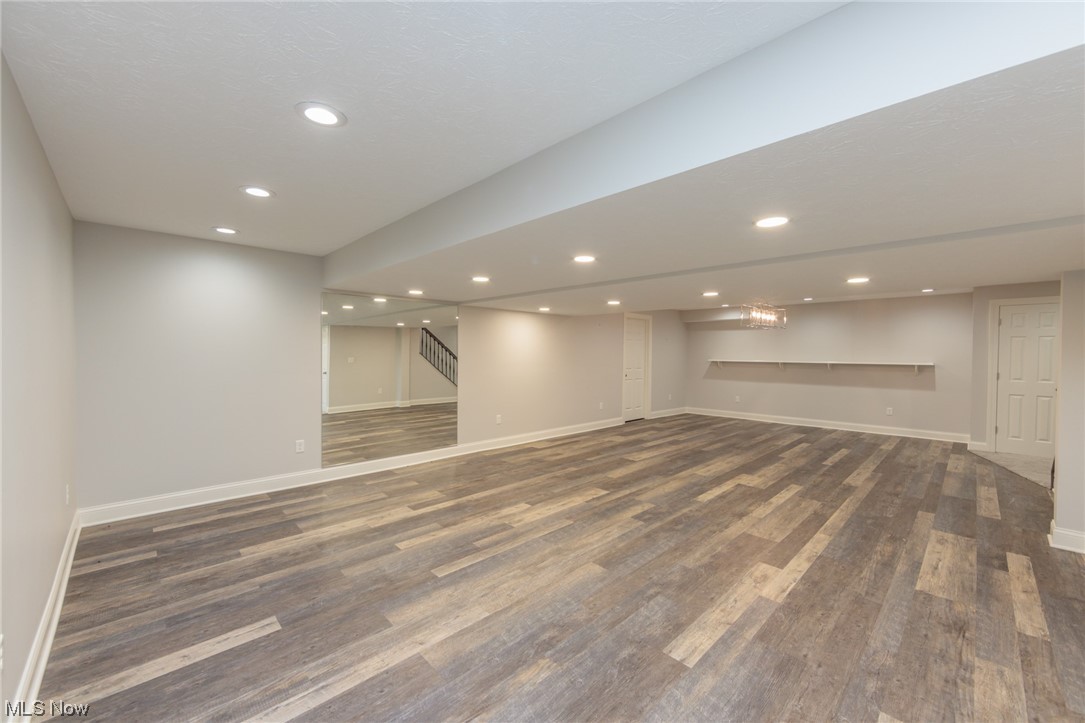 Bur-Oak Estates - Residential Lease