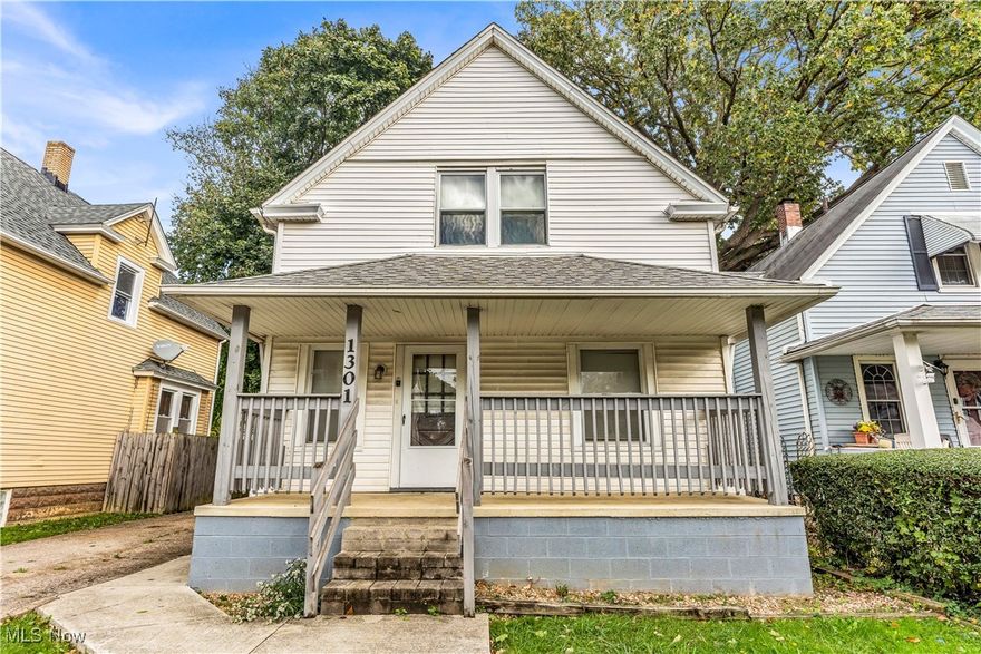 1301 W 93rd St. | DN,  Cleveland - Spacious 2 bed 1 bath multi-family home! //

$ 815 rent / $ 815 deposit //
$49 application fee per adult //
1-2 pets OK in this unit. After application pre-approval, a PetScreening is required for any animals to proceed with one of our properties; a PetScreening affidavit is still required if you have no pets. (Some breed restrictions apply per HUD guidelines). //
NO SMOKING //
1 time $129 non-refundable set up fee paid at lease signing //

*** MOVE IN SPECIAL! HALF OFF FIRST MONTH'S RENT IF DEPOSIT IS PLACED BY 1/31/25 *** //

$30/month required resident benefit package; can include personal property/liability insurance for an additional $5/month for $35/month total. //

** ** CMHA OK - 2 bdrm voucher; must be prepared with ½ reservation fee to hold the property and moving packet. **  ** //

After application Pre-Approval 1 applicant per household application is required to fill out a PetScreening application, before being about to proceed with placing a Reservation Fee for one of our properties.  You will receive a pre-approval for your application and in order to proceed, the PetScreening is required. Even if you have NO pets - this application must be filled out. One time, non-refundable pet fee of $200-500 per animal applies to all pets & must be paid before or when you pay your first month rent. (No fee for qualified assistance animals). //

Our application is processed through secure site: Findigs, and they require ID and income verification. Without this, your application will not be processed. They offer 24/7 chat support on their application directly if you have any questions. //

BEDROOMS: 2 //
BATHROOMS: 1 //
APPLIANCES PROVIDED: N/A //
UTILITIES / RESIDENT RESPONSIBILITY: Resident pays gas and electric and is responsible for snow removal. //

Serious inquiries only.