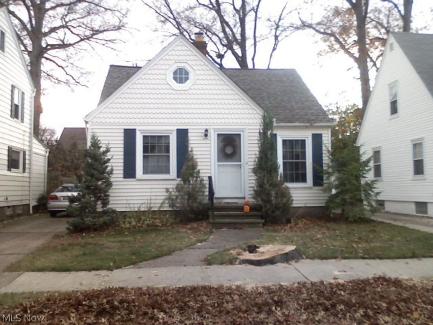 Amazing opportunity to rent in a fantastic area. Adorable home Close to everything, shopping, freeway, minutes from downtown, Crocker Park, and Lakewood. Two bedrooms on the main floor and a large master upstairs complete with a finished basement. Close to I-90, minutes from downtown, airport, shopping and Lakewood! Call today to claim your home!