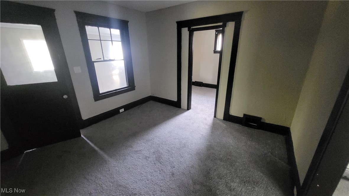 Cleveland, Ohio 44109, United States, 2 Bedrooms Bedrooms, ,1 BathroomBathrooms,Residential,Active,37083