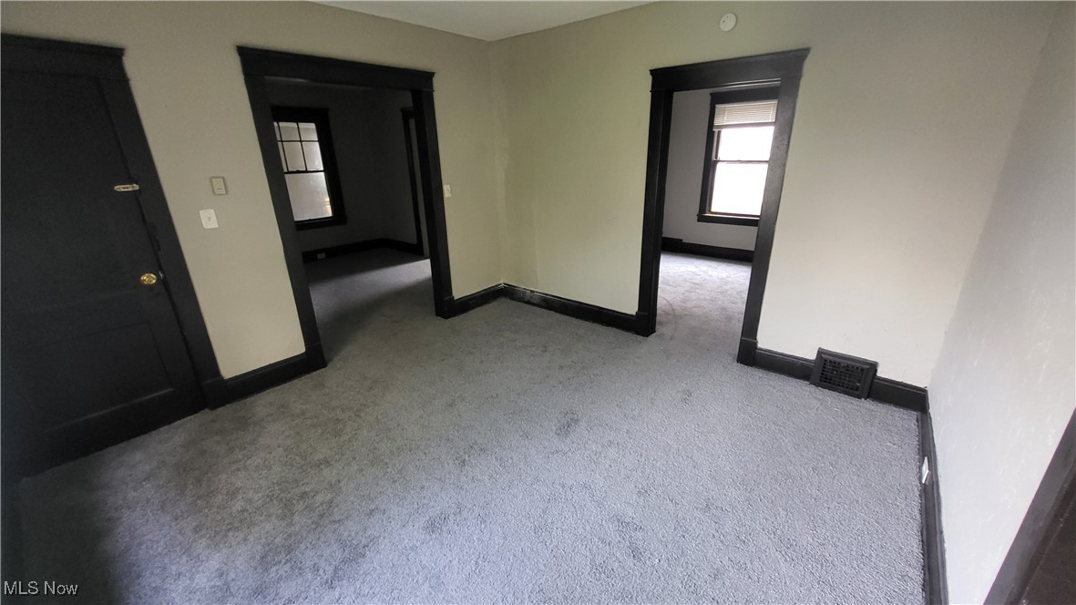 Cleveland, Ohio 44109, United States, 2 Bedrooms Bedrooms, ,1 BathroomBathrooms,Residential,Active,37083