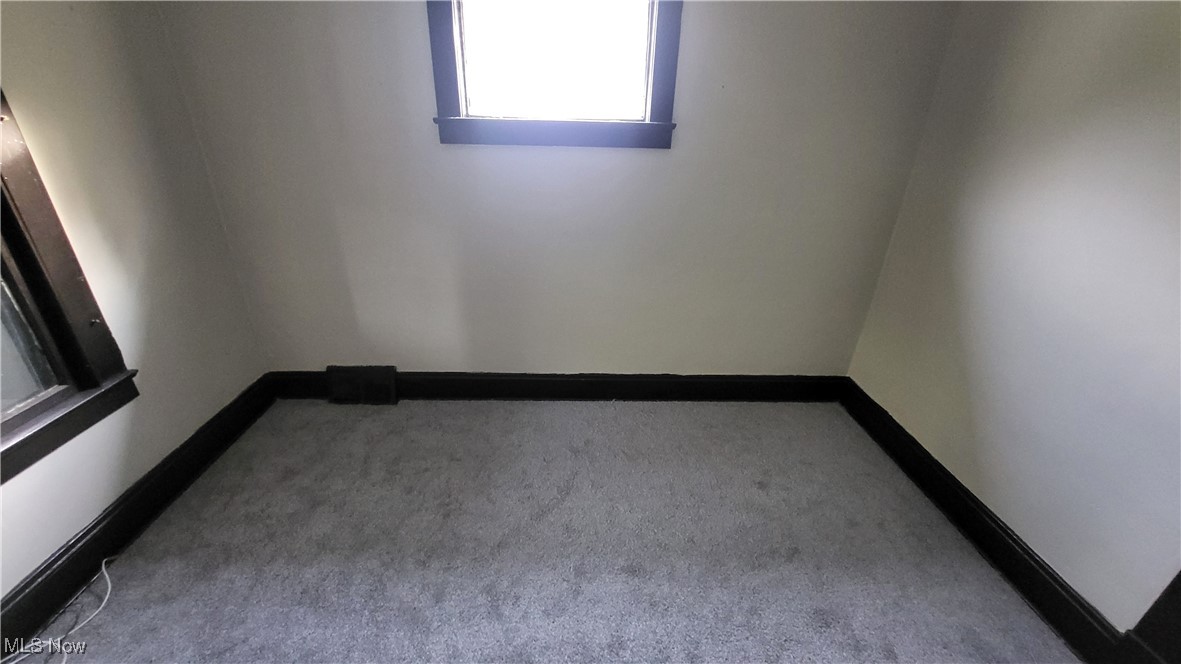 Cleveland, Ohio 44109, United States, 2 Bedrooms Bedrooms, ,1 BathroomBathrooms,Residential,Active,37083