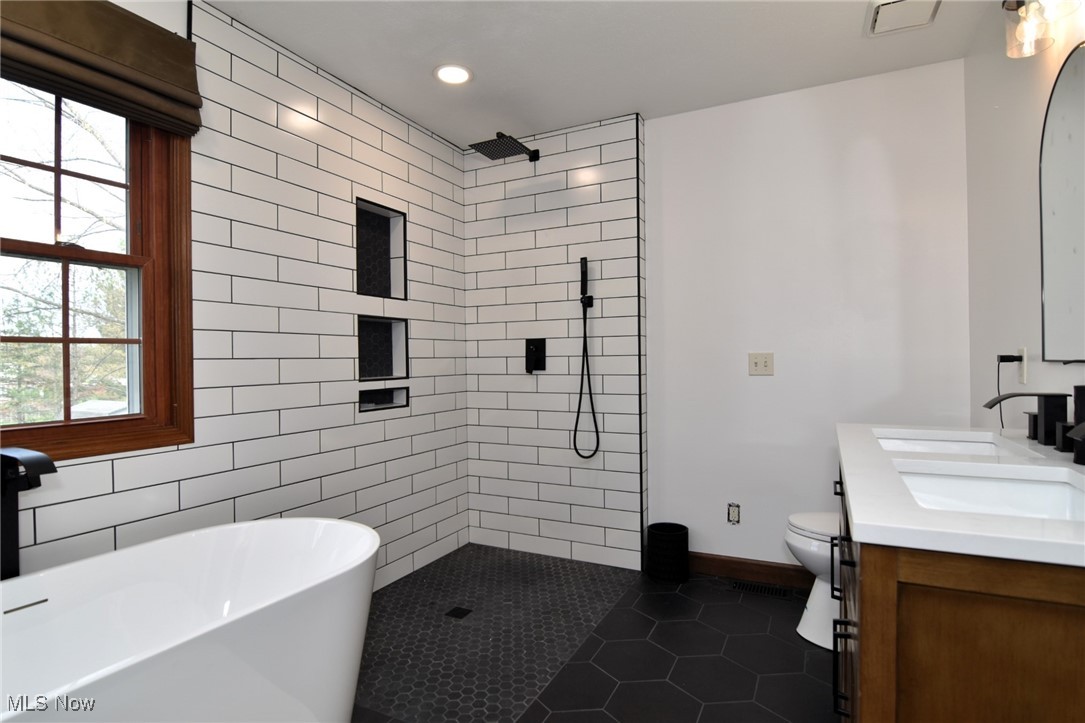 33165 Popham Lane, Solon, Ohio image 37