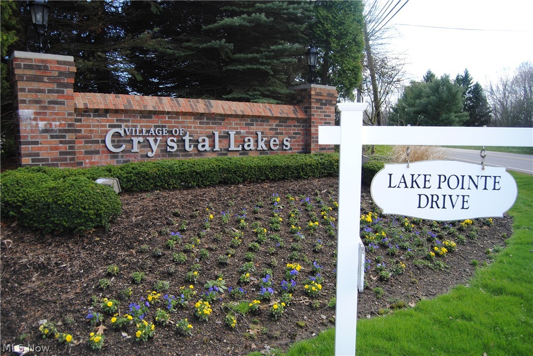 Village Crystal Lakes Condo - Residential