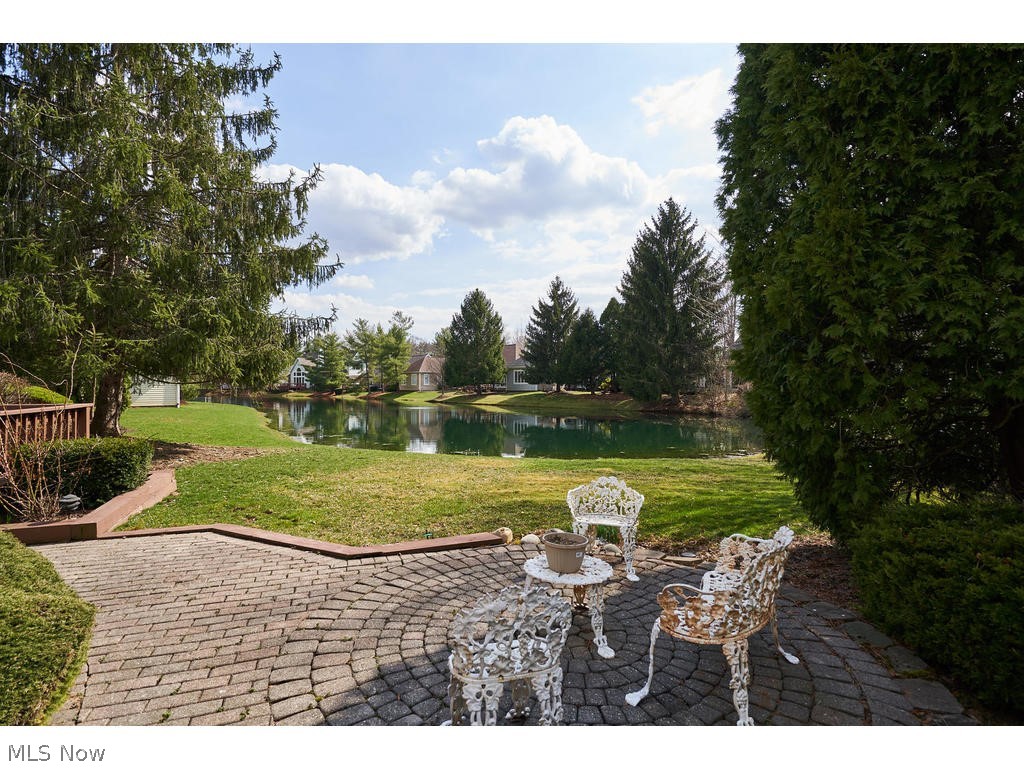 Village Crystal Lakes Condo - Residential