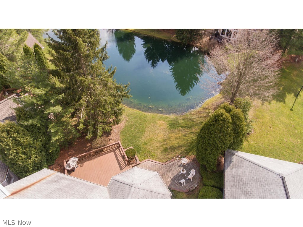 Village Crystal Lakes Condo - Residential