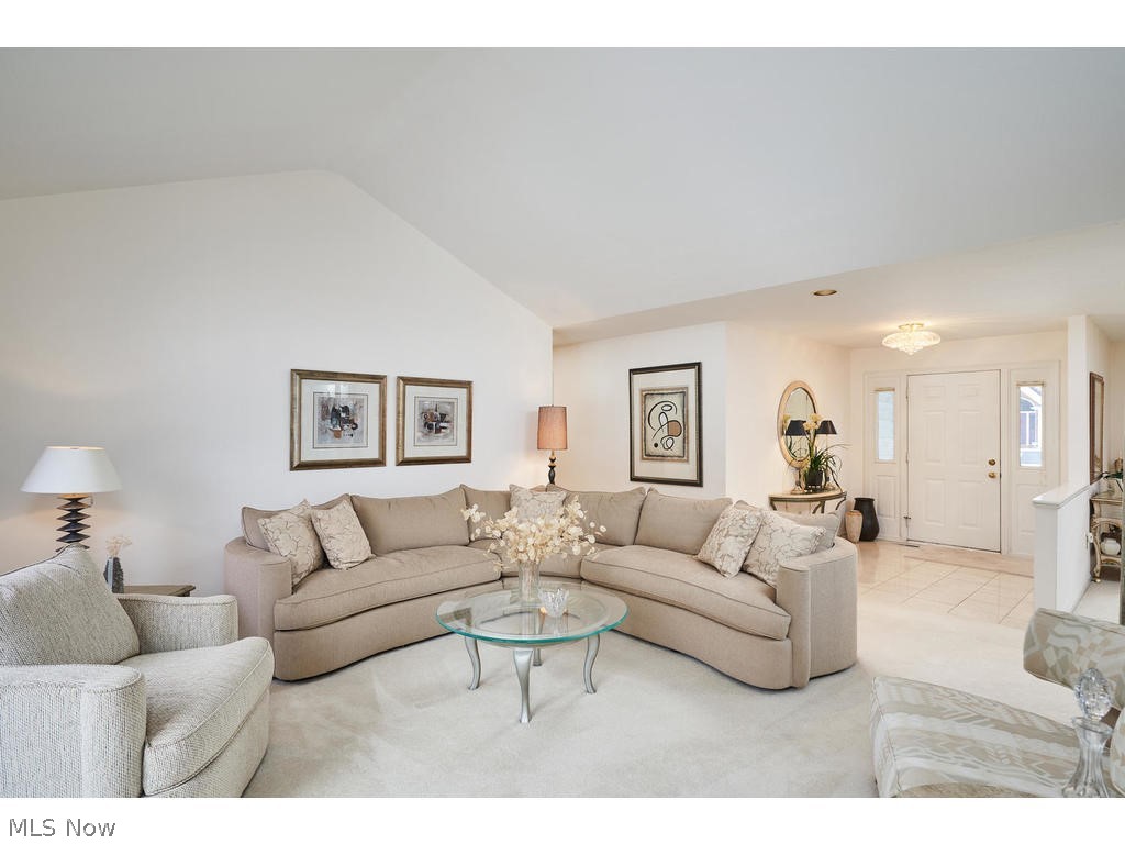 Village Crystal Lakes Condo - Residential