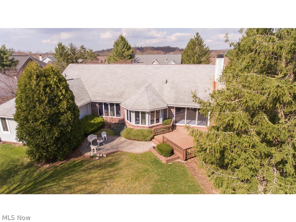 Village Crystal Lakes Condo - Residential