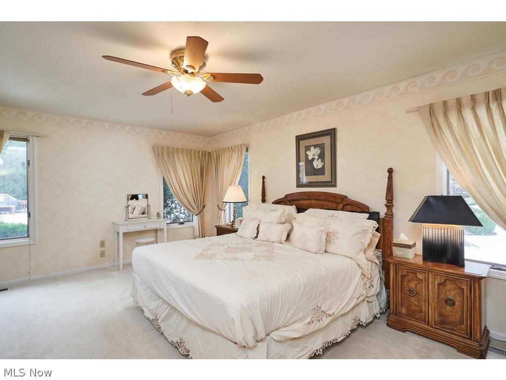 Village Crystal Lakes Condo - Residential