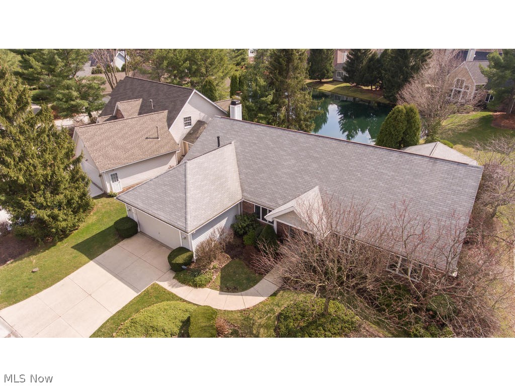 Village Crystal Lakes Condo - Residential