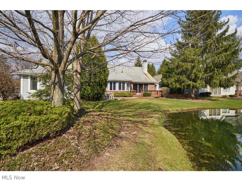 Village Crystal Lakes Condo - Residential