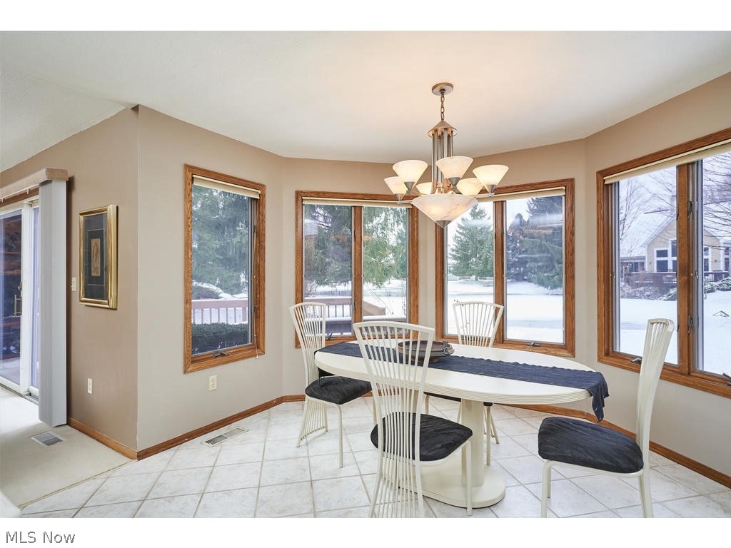 Village Crystal Lakes Condo - Residential